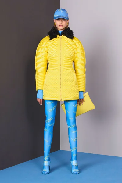 Look 3